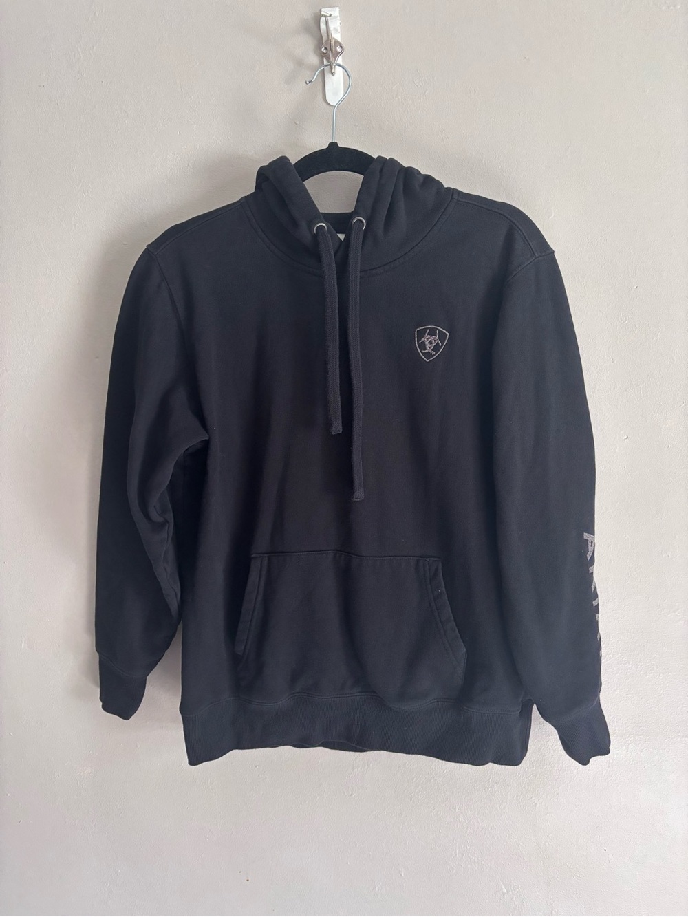 Ariat Black Pullover Hoodie